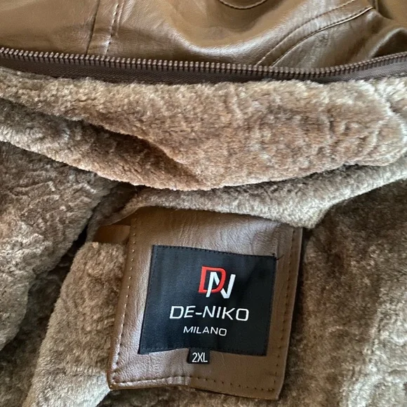 Vegan leather men’s jacket 2XL- fits like XL - Picture 2 of 8